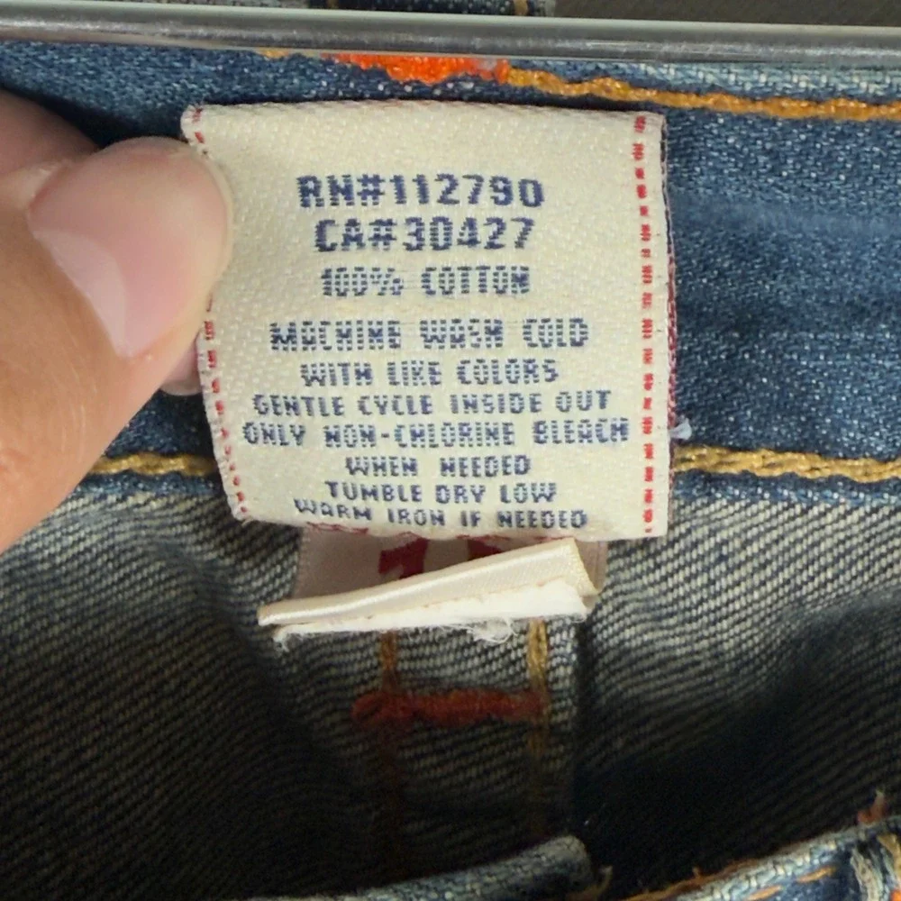 True Religion Bobby Jeans Mens 31 Blue Distressed Straight Leg Denim Pants